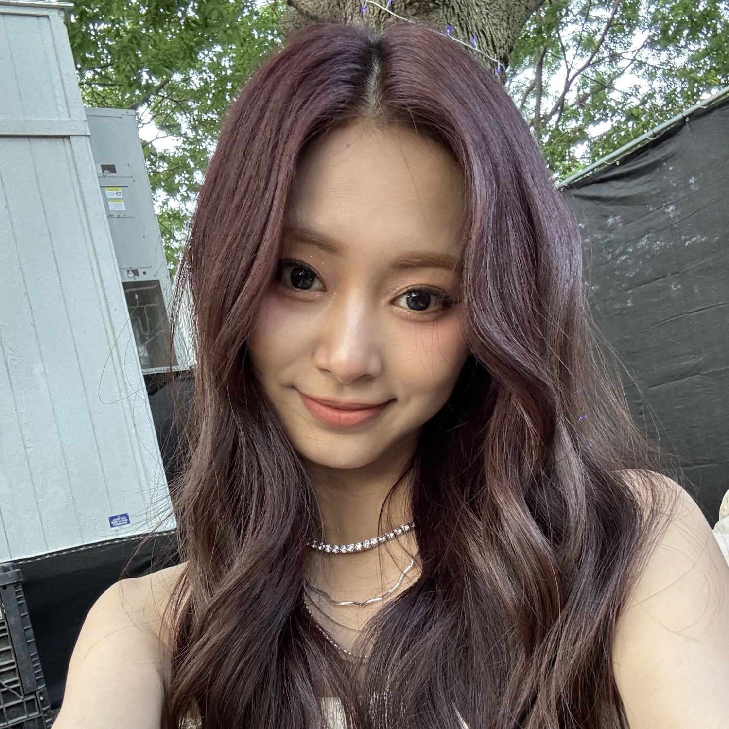 Behind-the-scenes cut of Tzuyu (TWICE)