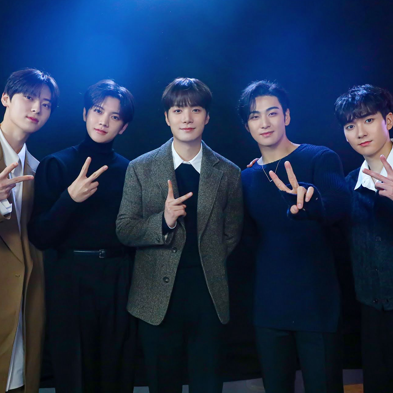 Behind-the-scenes cut of NU'EST