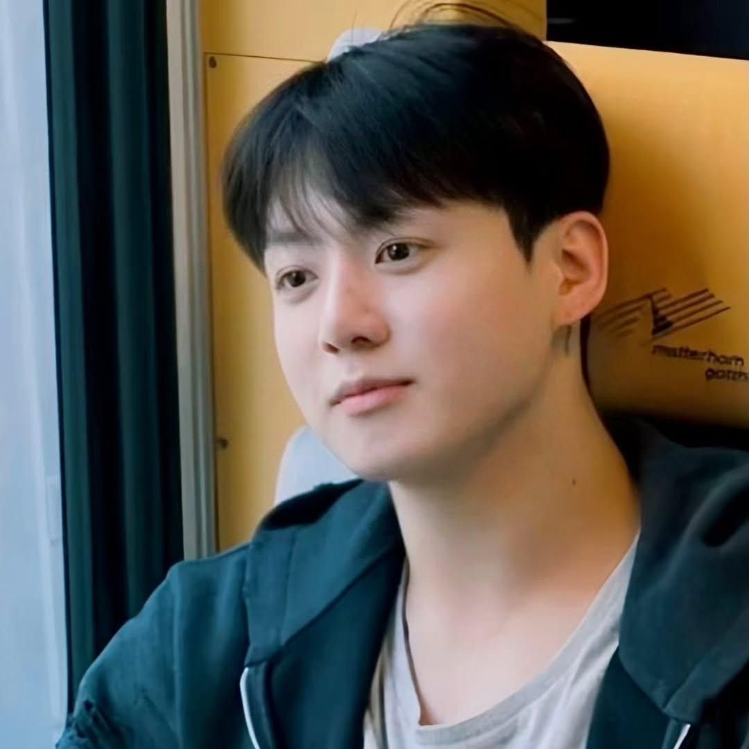 정국 (방탄소년단)의 최신 사진