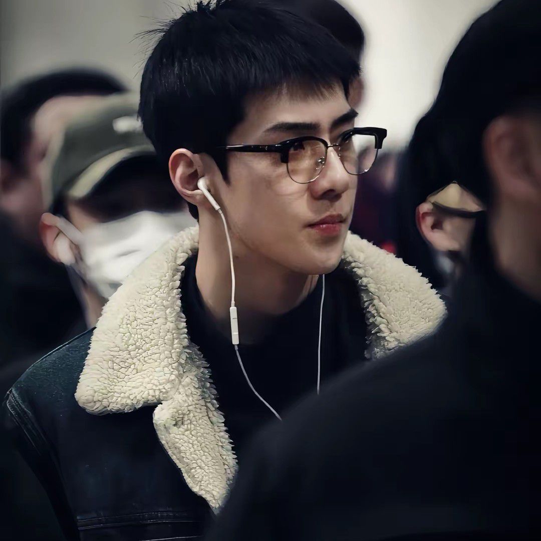 Latest photo of Sehun (EXO)