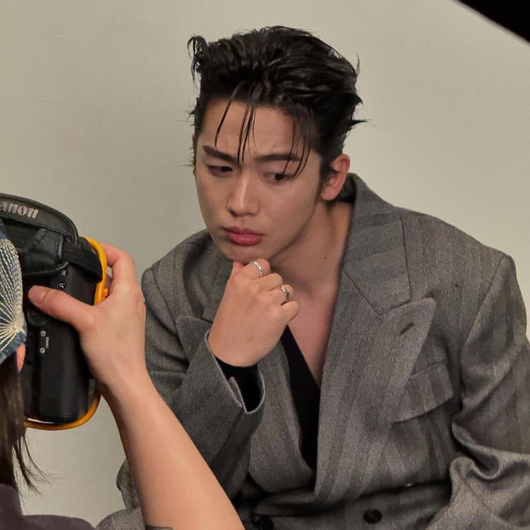 Latest photo of Kim Yohan (WEi)