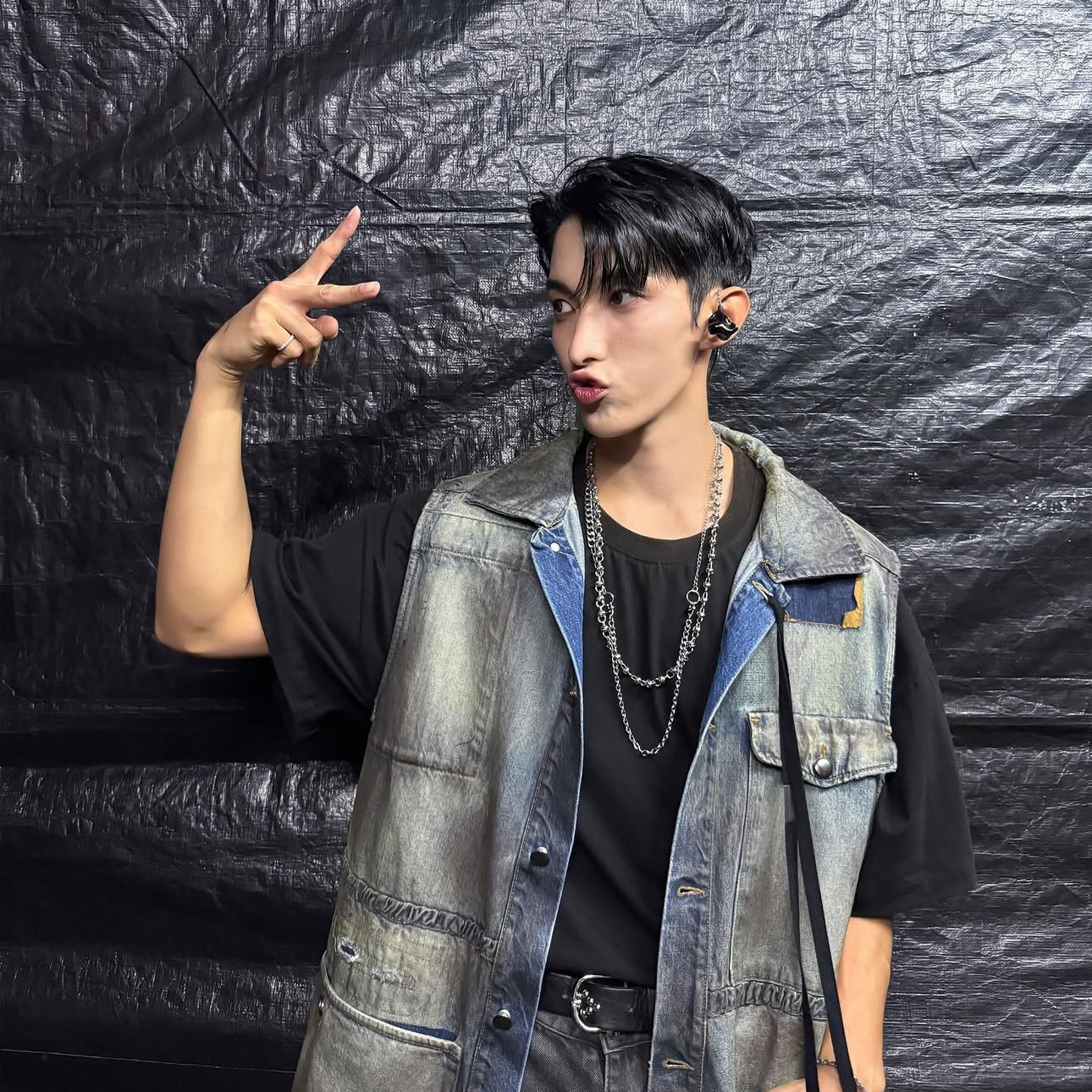 Latest photo of DK (SEVENTEEN)
