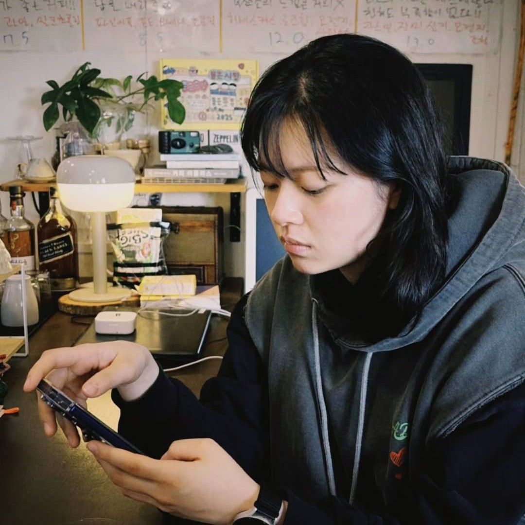 Latest photo of Jeongyeon (TWICE)