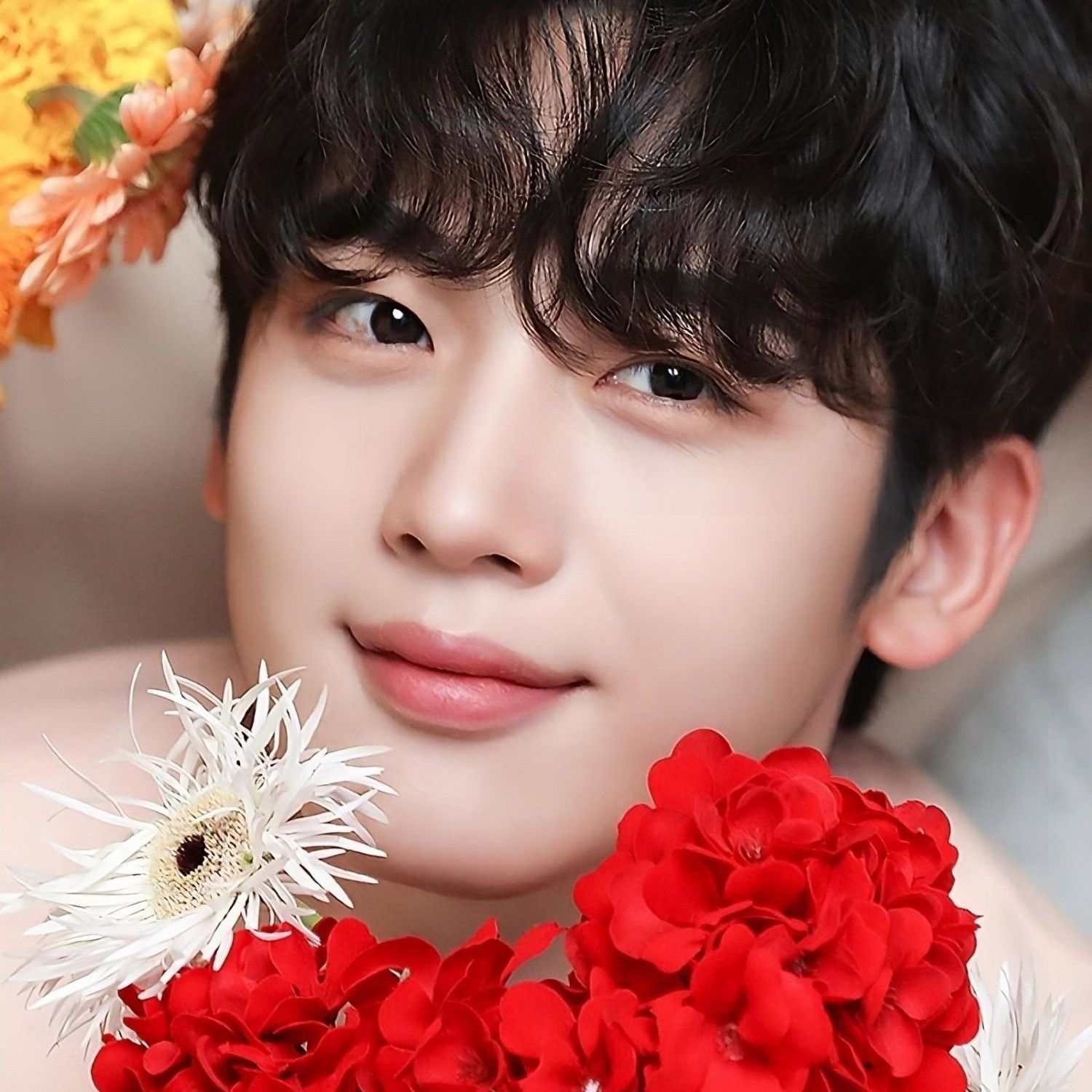 Latest photo of Kim Yohan (WEi)