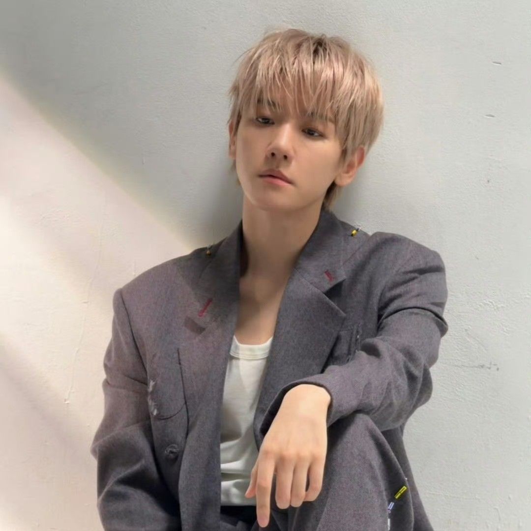 伯賢 (EXO)的幕後花絮