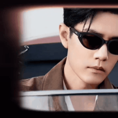 Behind-the-scenes cut of Xiao Zhan