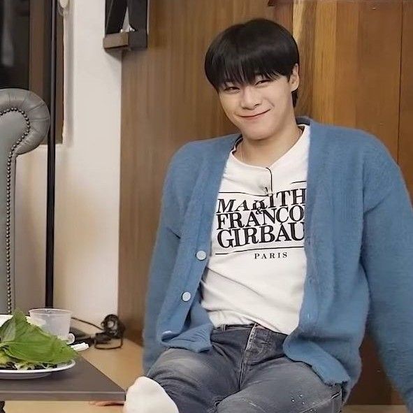 Latest photo of Moonbin (ASTRO)