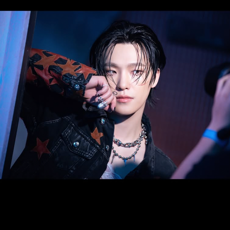 Latest photo of Dino (SEVENTEEN)