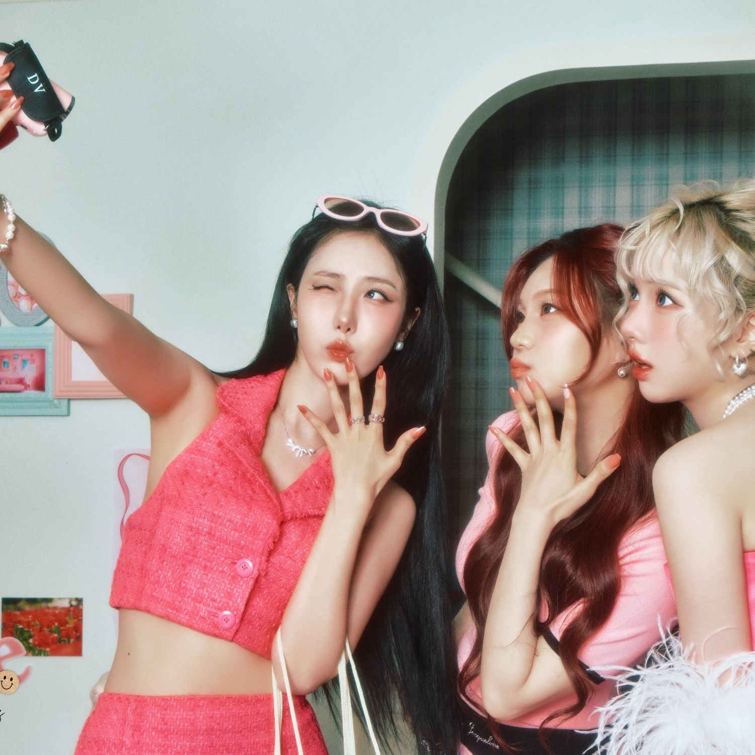 VIVIZ的最新照片