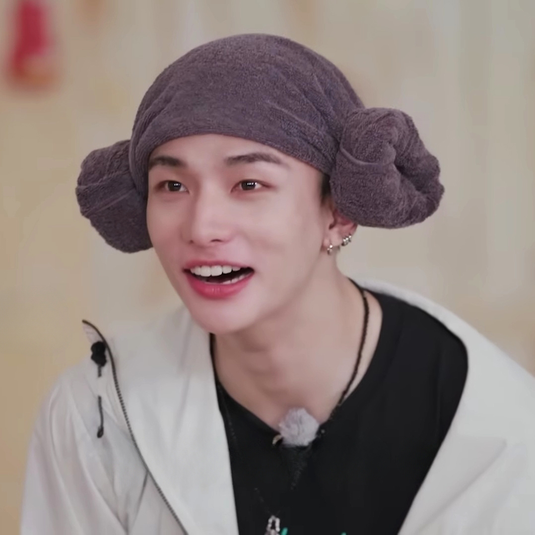 Behind-the-scenes cut of Hyunjin (Stray Kids)