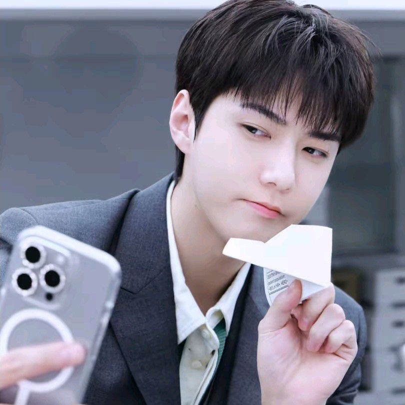 세훈 (EXO) 최근 활동샷