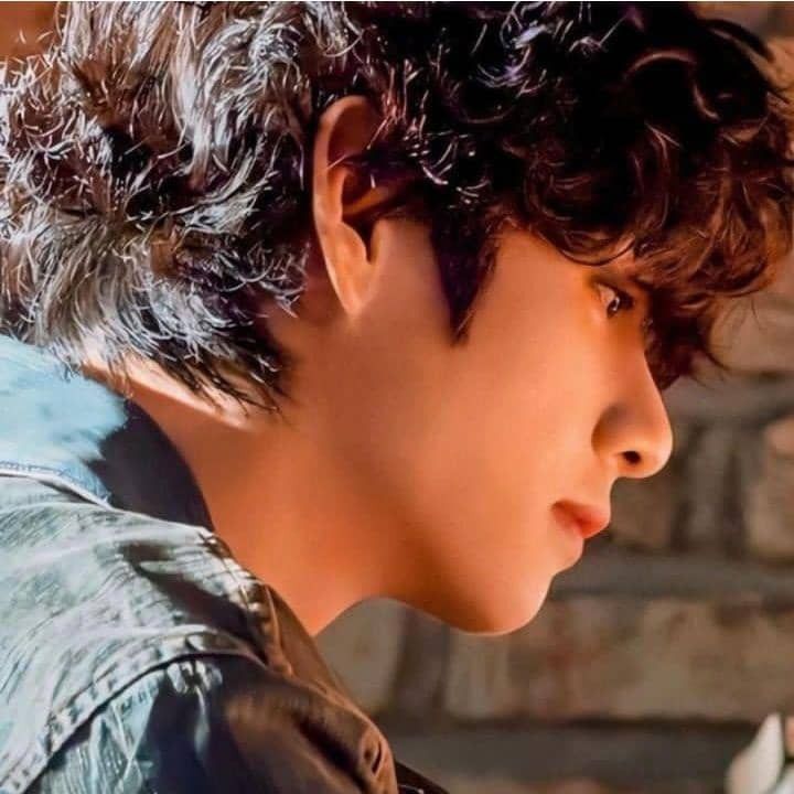 V (防彈少年團)粉絲拍下的瞬間