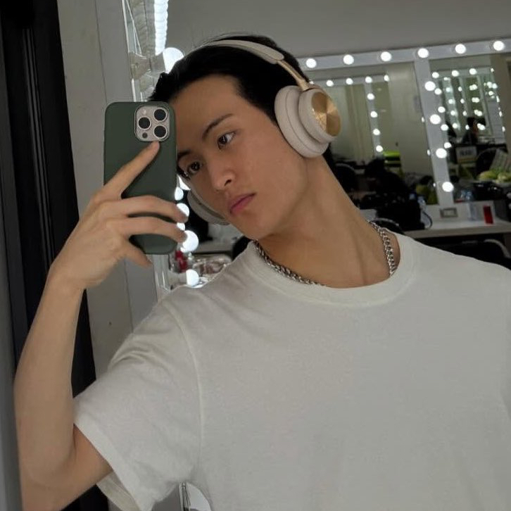 Latest photo of Mark (NCT 127, NCT DREAM)