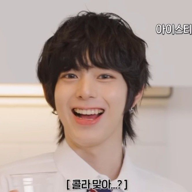 A moment captured by Chihen (AHOF)'s fan