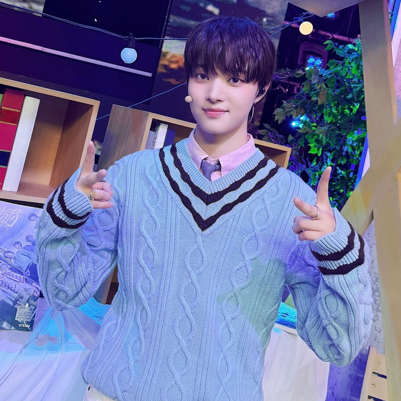 Behind-the-scenes cut of EJ (&TEAM)
