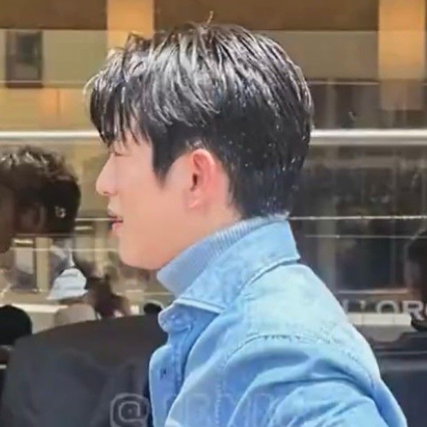 Recent activity shot of Jinyoung (GOT7)