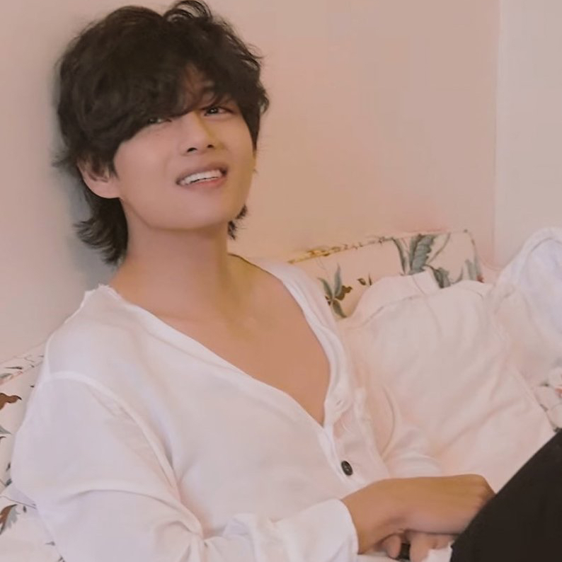 Recent activity shot of V (BTS)