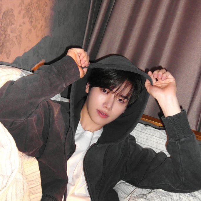 A moment captured by Minhee (CRAVITY)'s fan