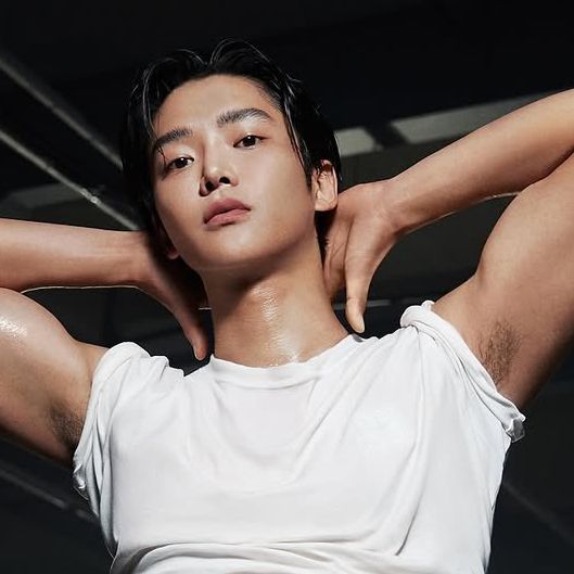 A moment captured by Rowoon's fan