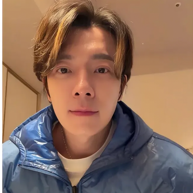 Behind-the-scenes cut of Donghae (Super Junior)