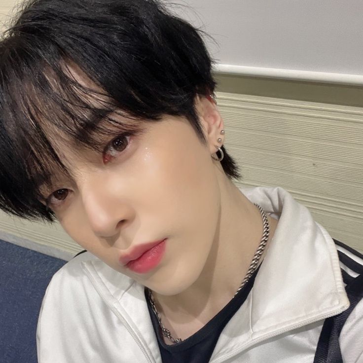 Behind-the-scenes cut of Lee Junhyuk (POLARIX)