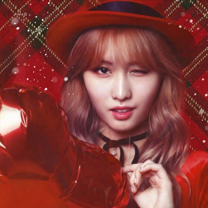 A moment captured by Momo (TWICE)'s fan