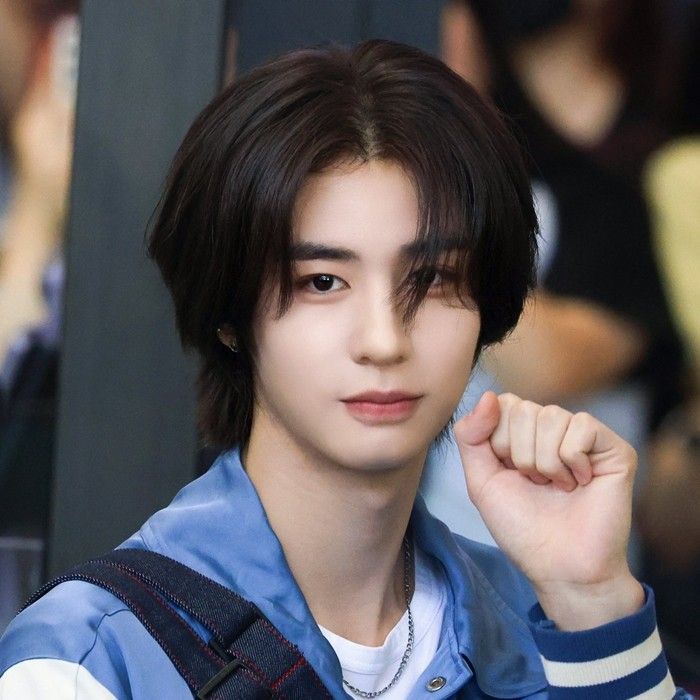 Behind-the-scenes cut of Leehan (BOYNEXTDOOR)