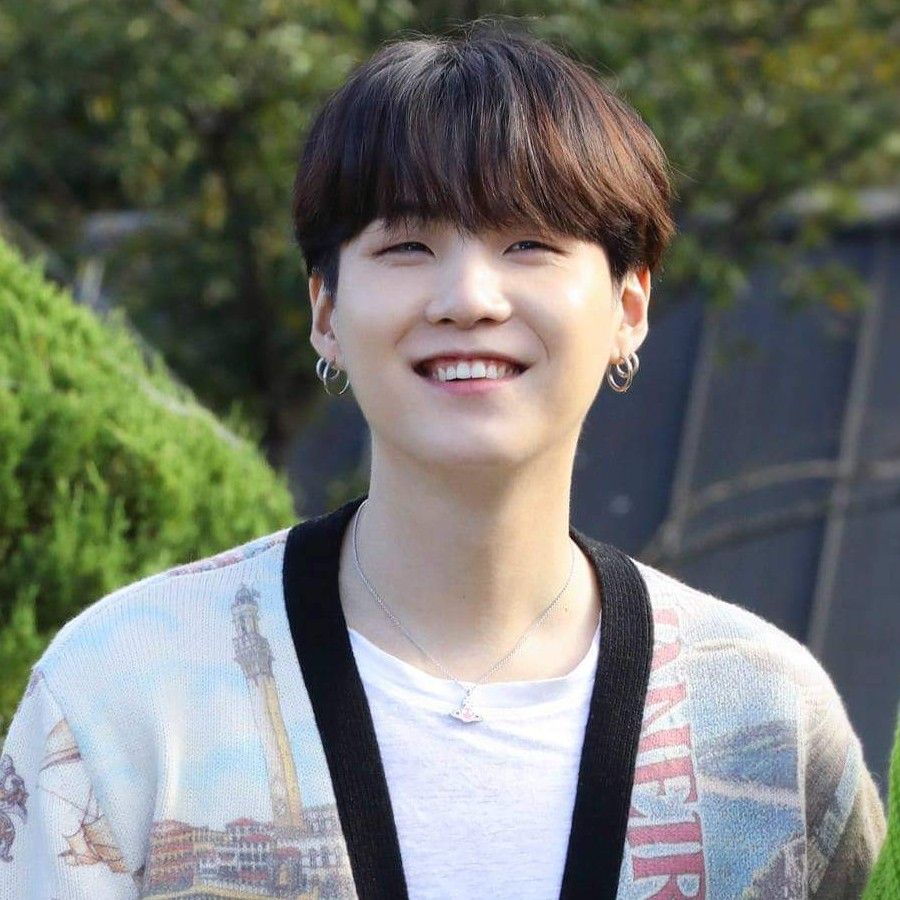슈가 (방탄소년단)의 최신 사진