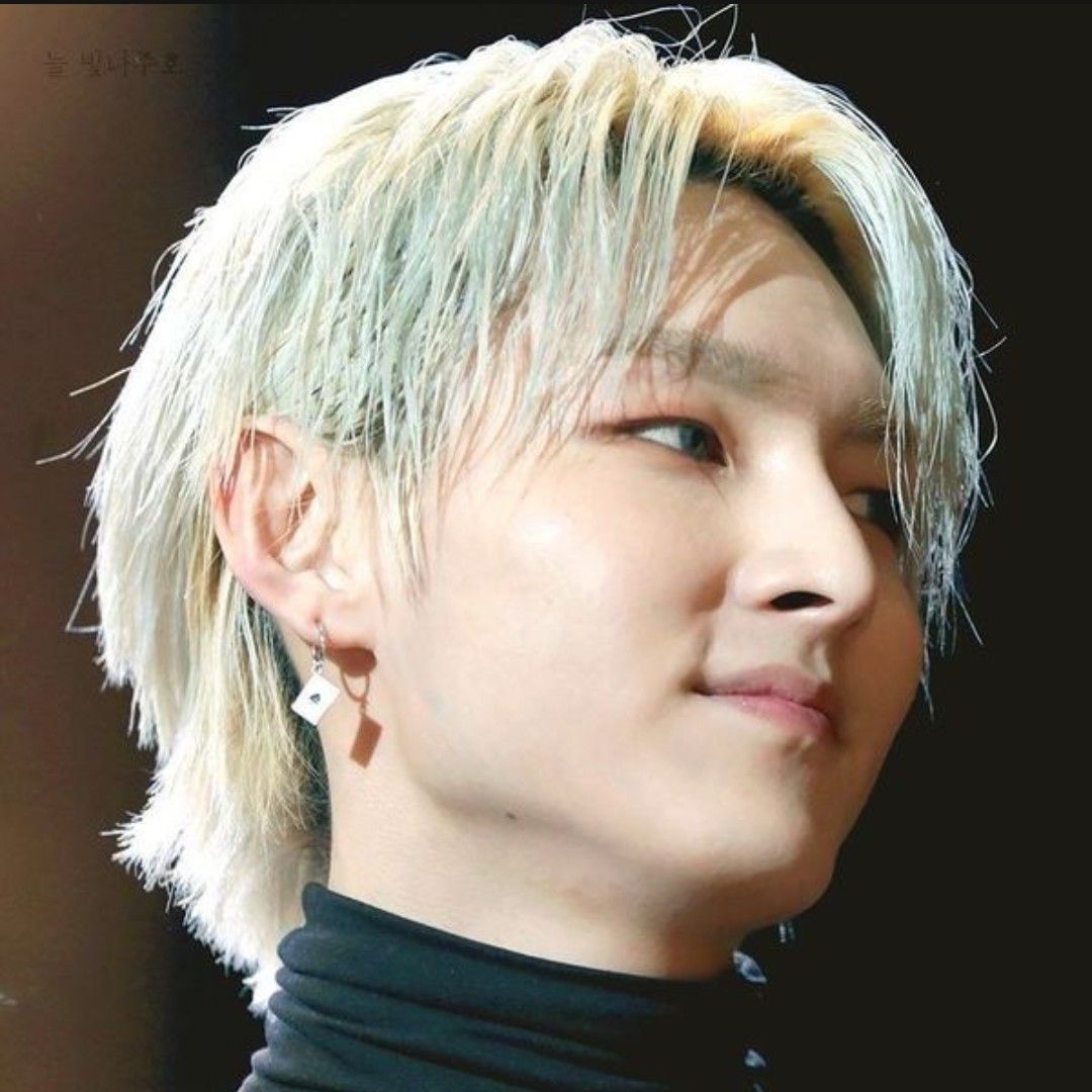 Potret di balik layar SF9