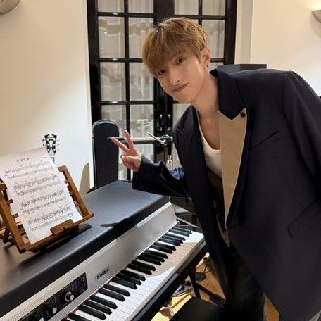 Foto terbaru DK (SEVENTEEN)