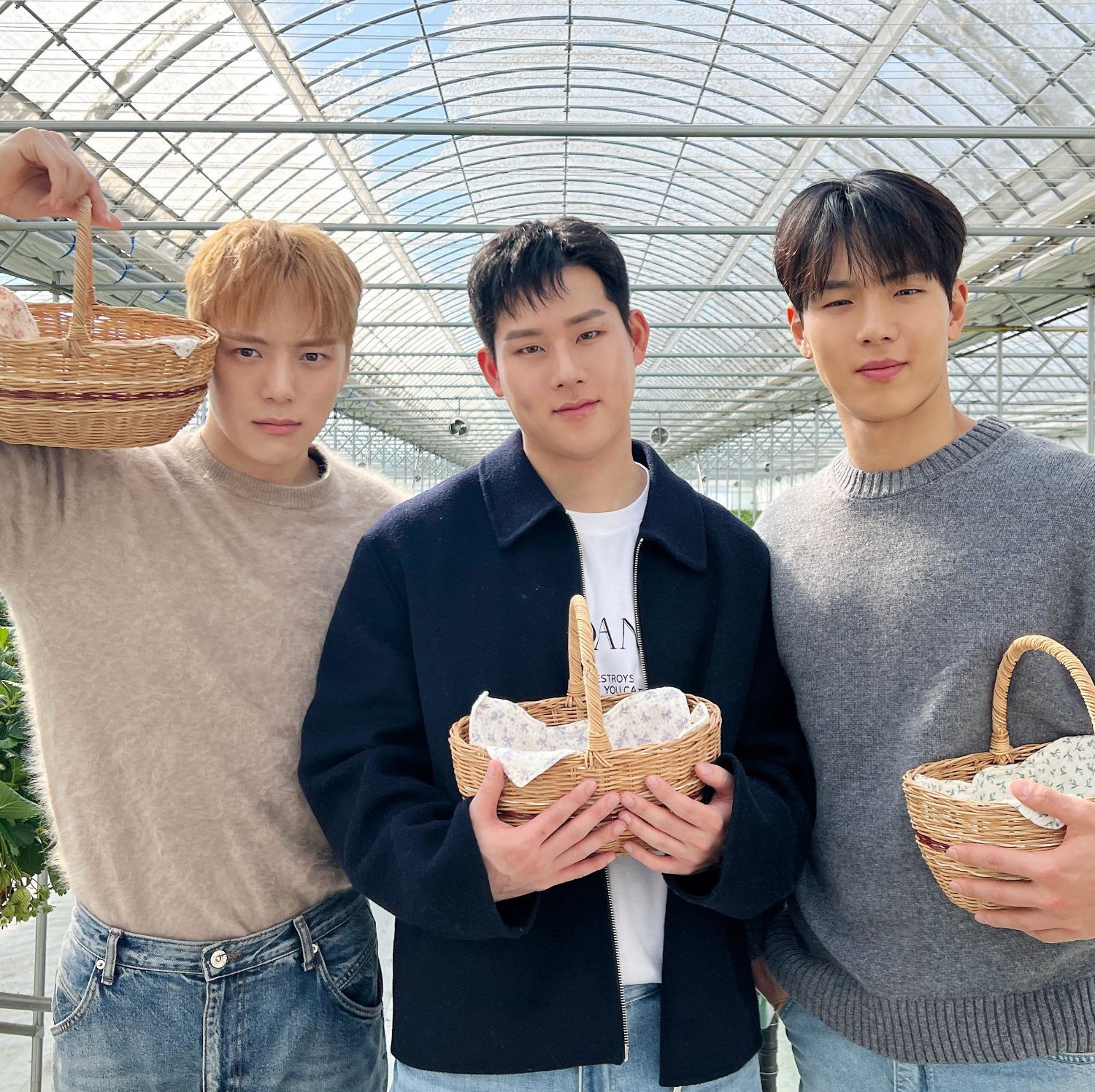 Foto terbaru Minhyuk (MONSTA X)