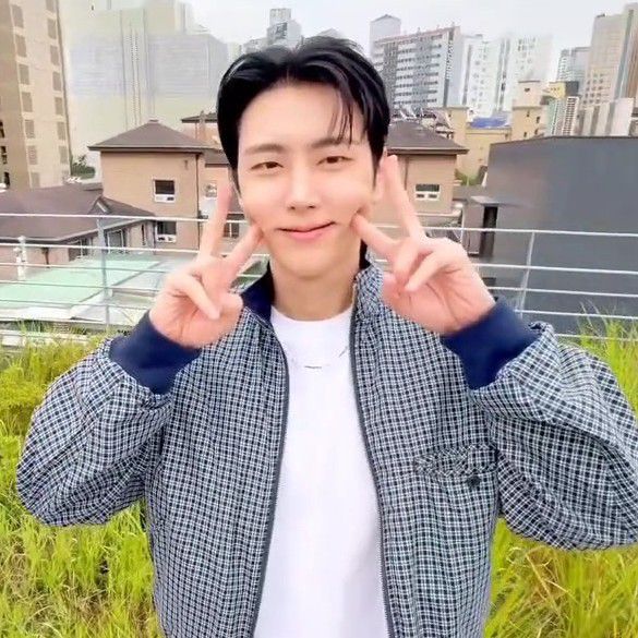 Behind-the-scenes cut of Jaeyoon (SF9)