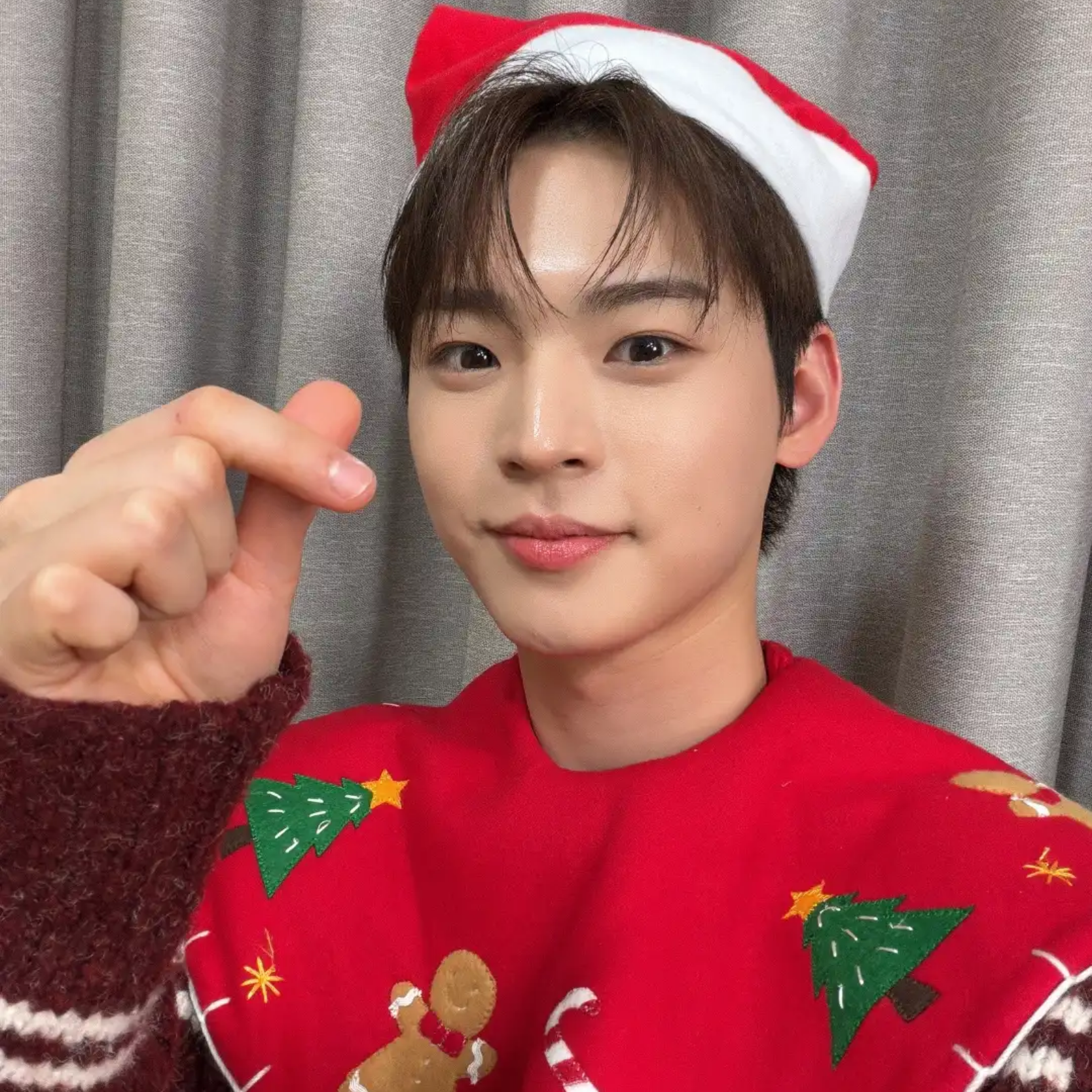 Recent activity shot of Hyojin (ONF)