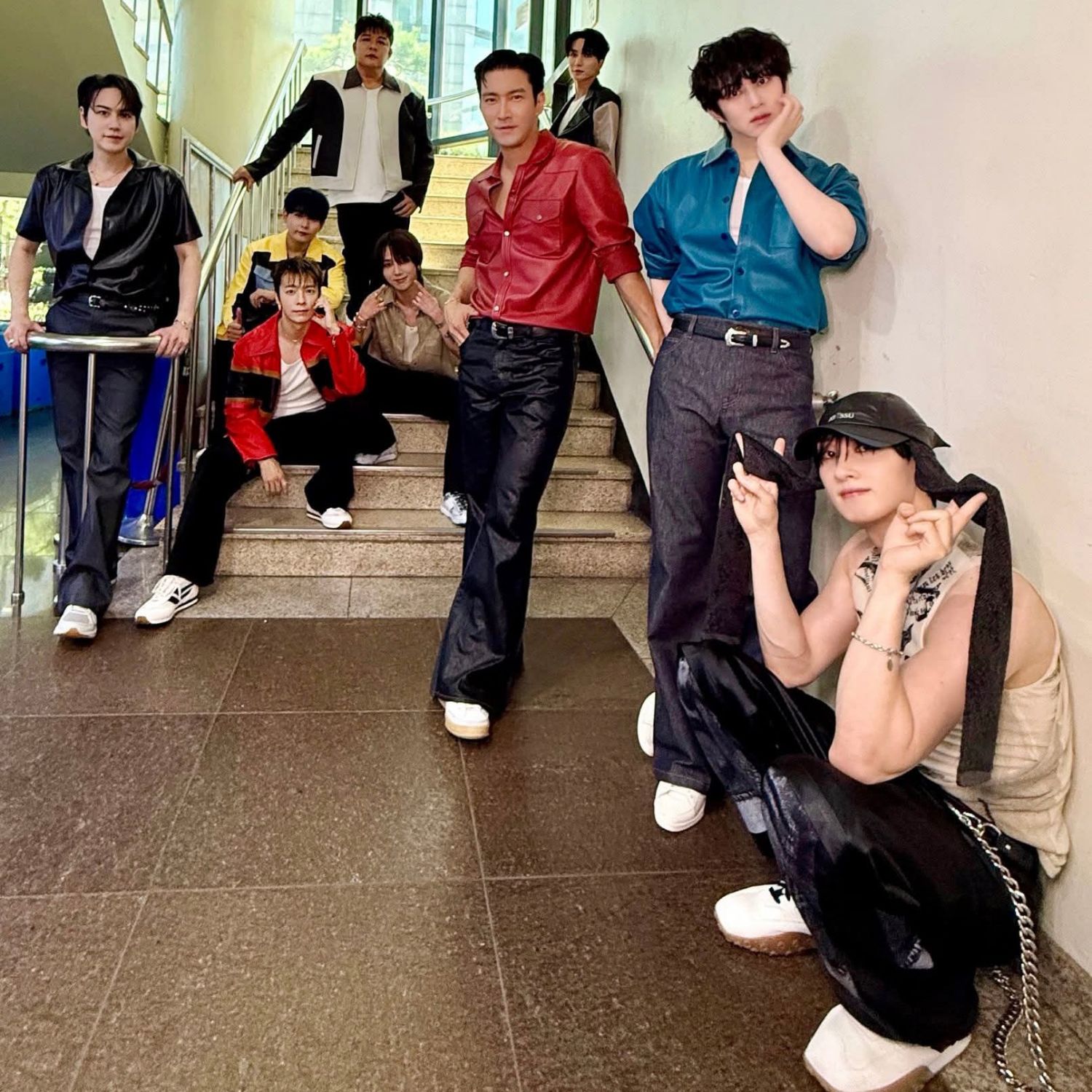 Potret di balik layar Super Junior
