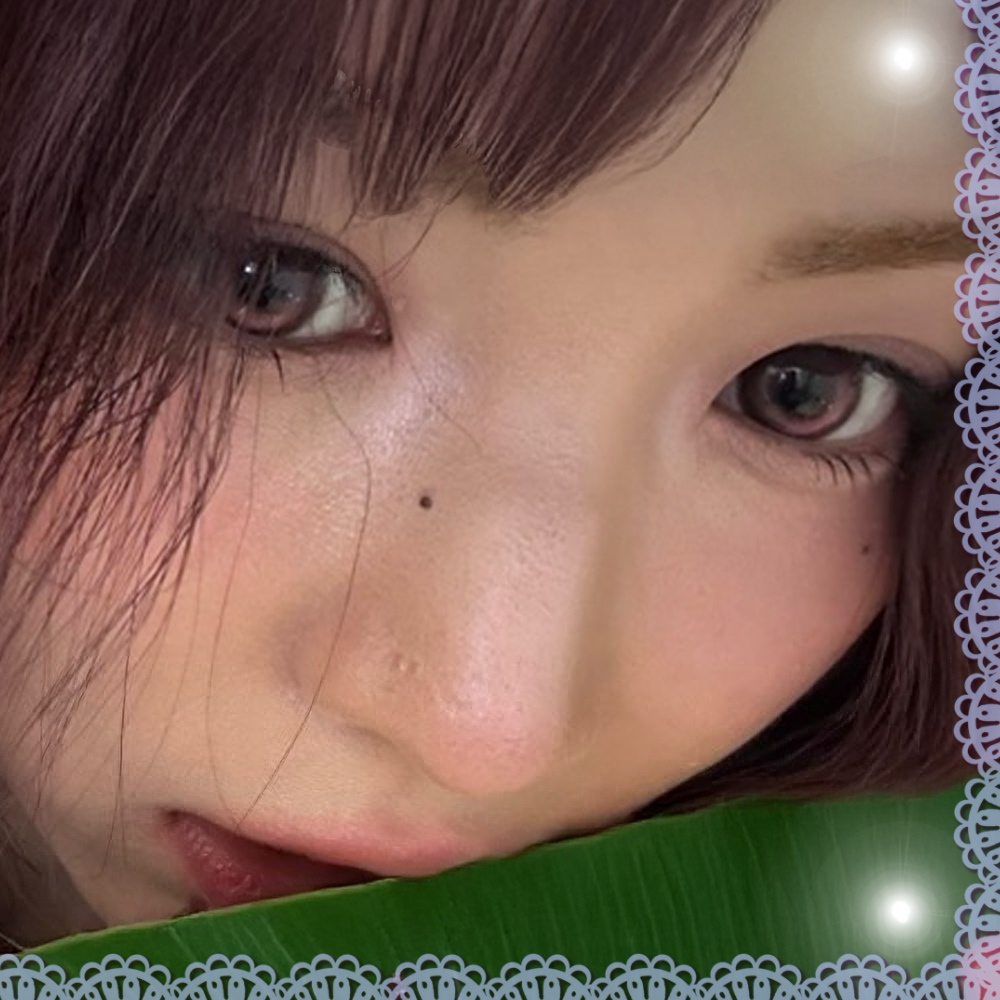 Latest photo of Maya (NiziU)