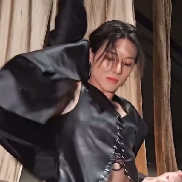 Latest photo of Wooyoung (ATEEZ)