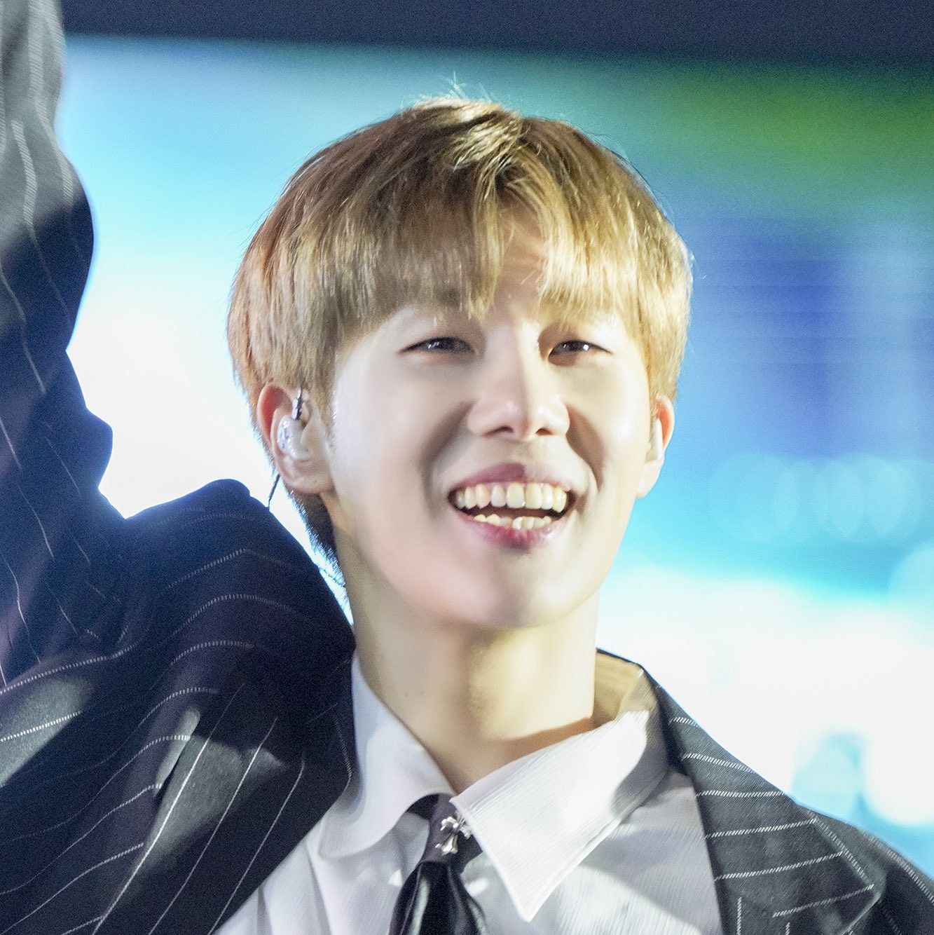 Recent activity shot of Sungkyu (INFINITE)