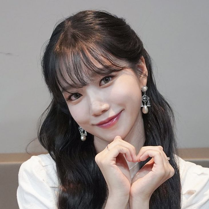 Recent activity shot of Jo Yuri