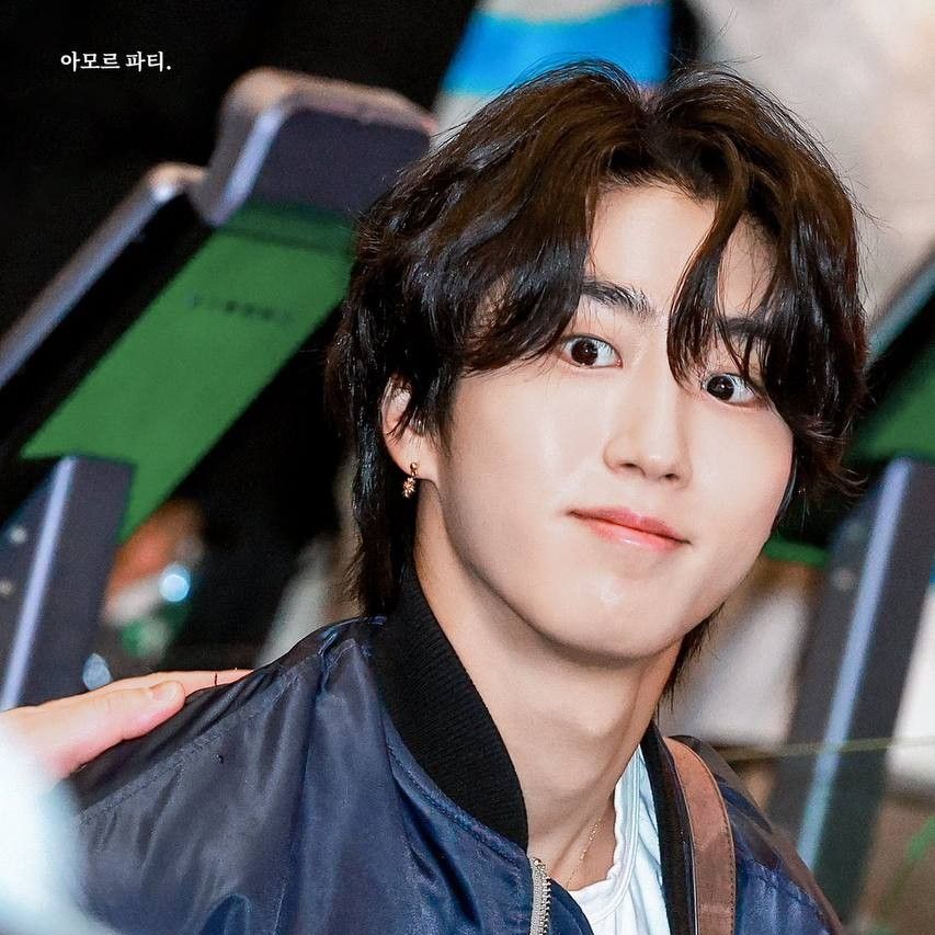 Behind-the-scenes cut of Stray Kids