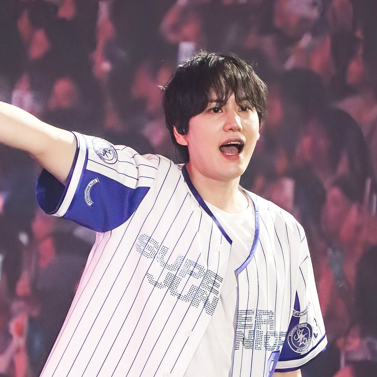 Behind-the-scenes cut of Kyuhyun (Super Junior)