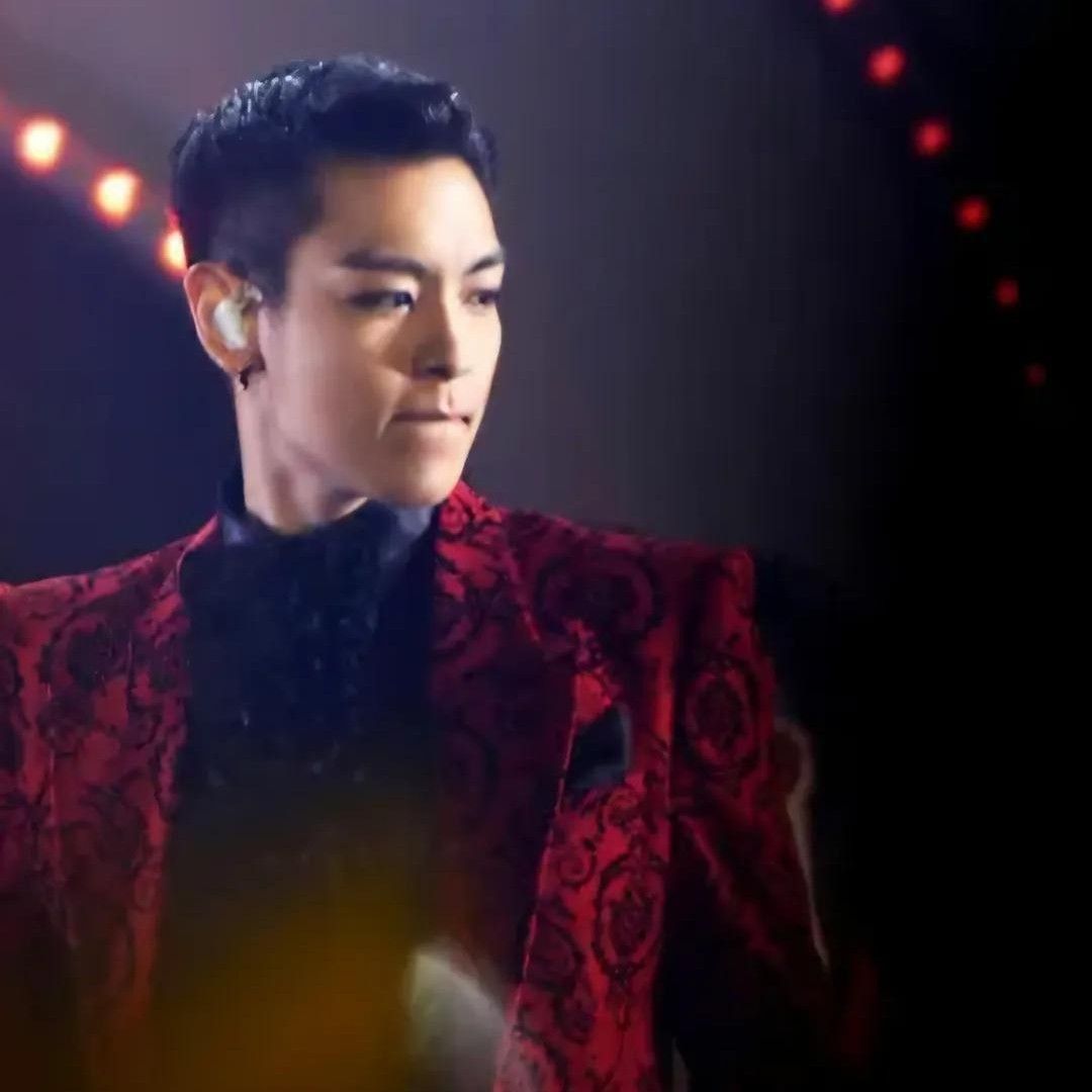 Behind-the-scenes cut of T.O.P