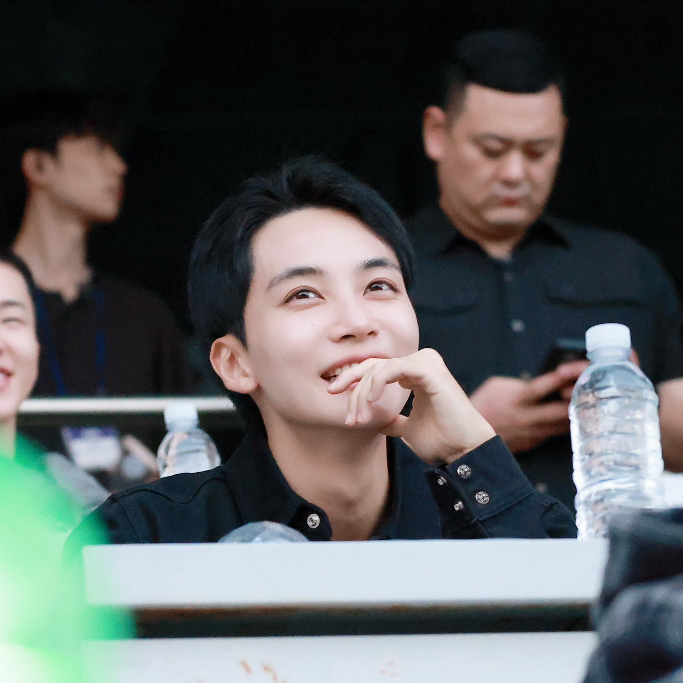 Recent activity shot of Jeonghan (SEVENTEEN)