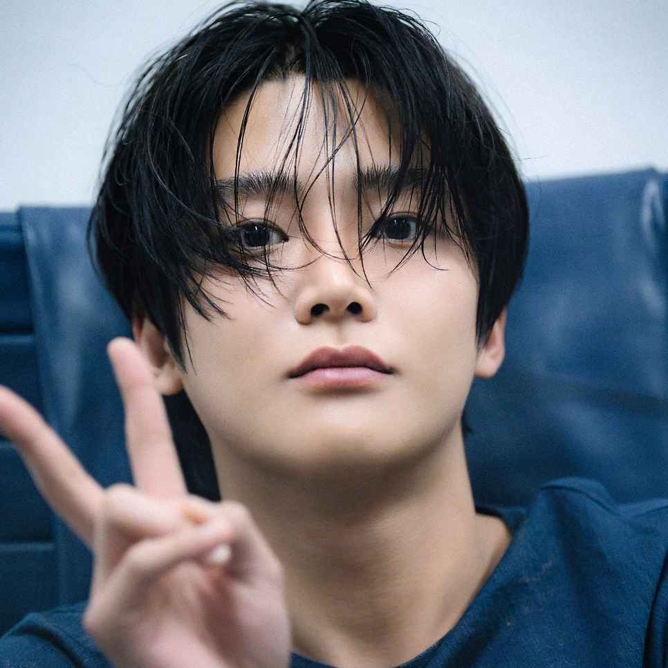 A moment captured by Rowoon's fan