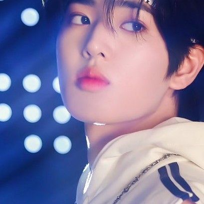Behind-the-scenes cut of Eunchan (TEMPEST)