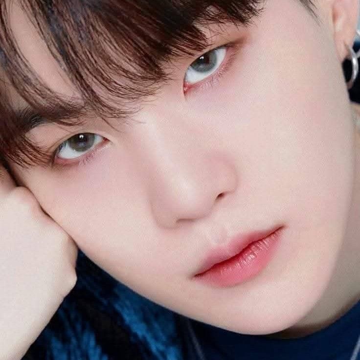 SUGA (防弹少年团)粉丝拍下的瞬间