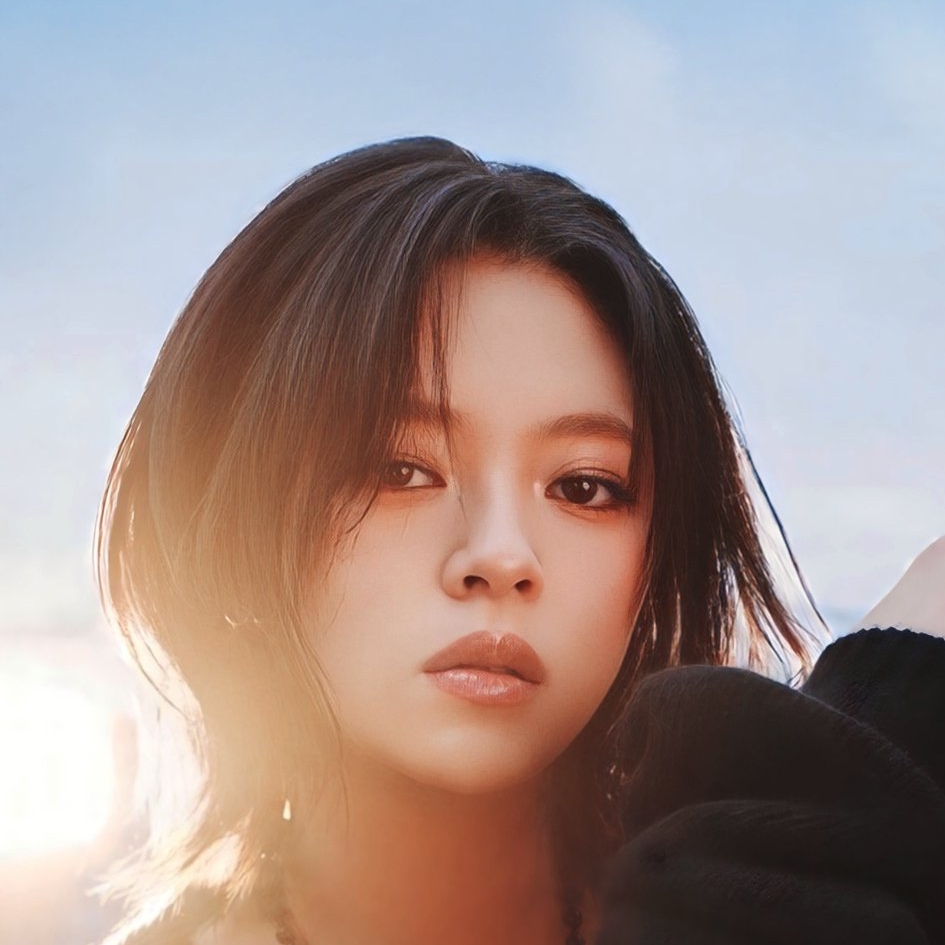 A moment captured by Jeongyeon (TWICE)'s fan