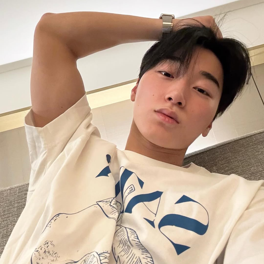 A moment captured by San (ATEEZ)'s fan