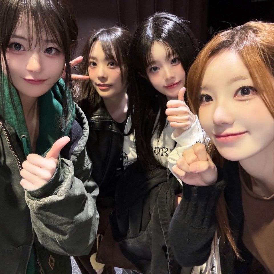 Latest photo of QWER