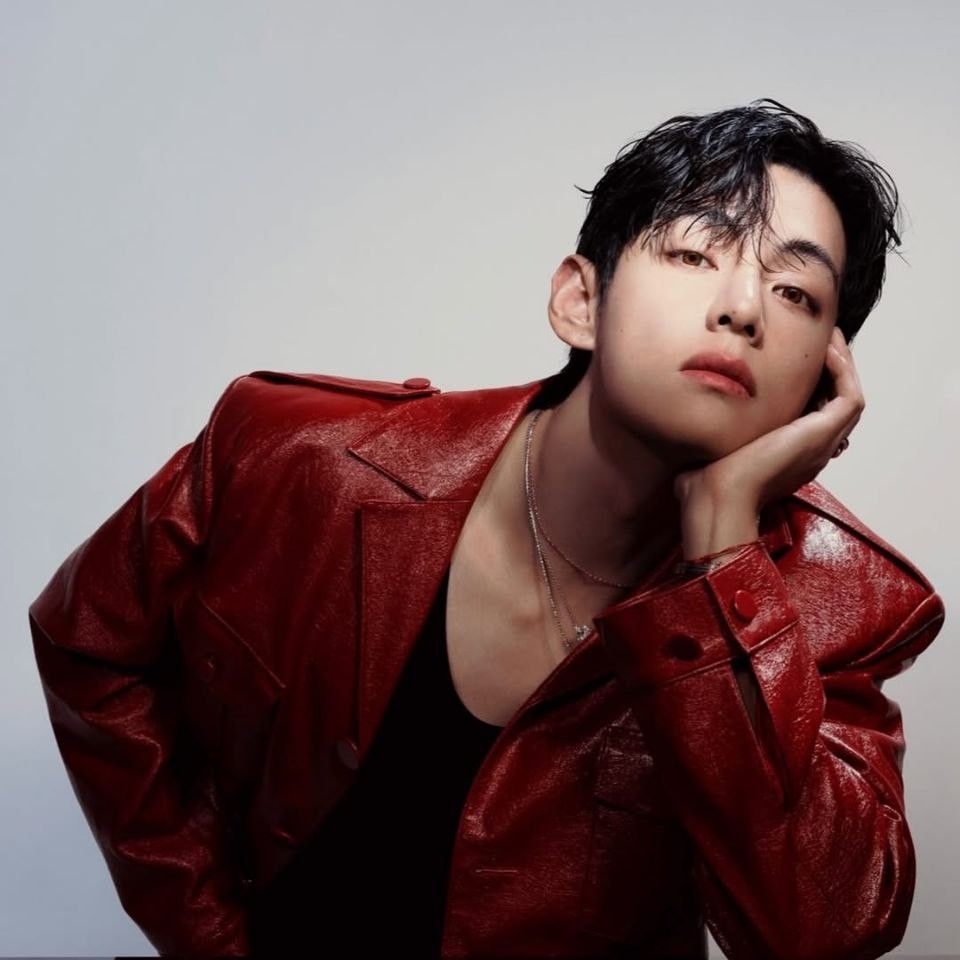 Recent activity shot of V (BTS)