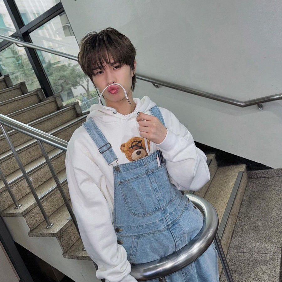 Recent activity shot of Kyungmin (TWS)